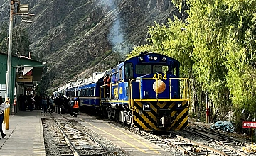 Cusco – Ollantaytambo – Km 104 – Chachabamba – Wiñayhuayna – Puerta del Sol o Intipunku – Machupicchu – Aguas calientes (Box lunch)