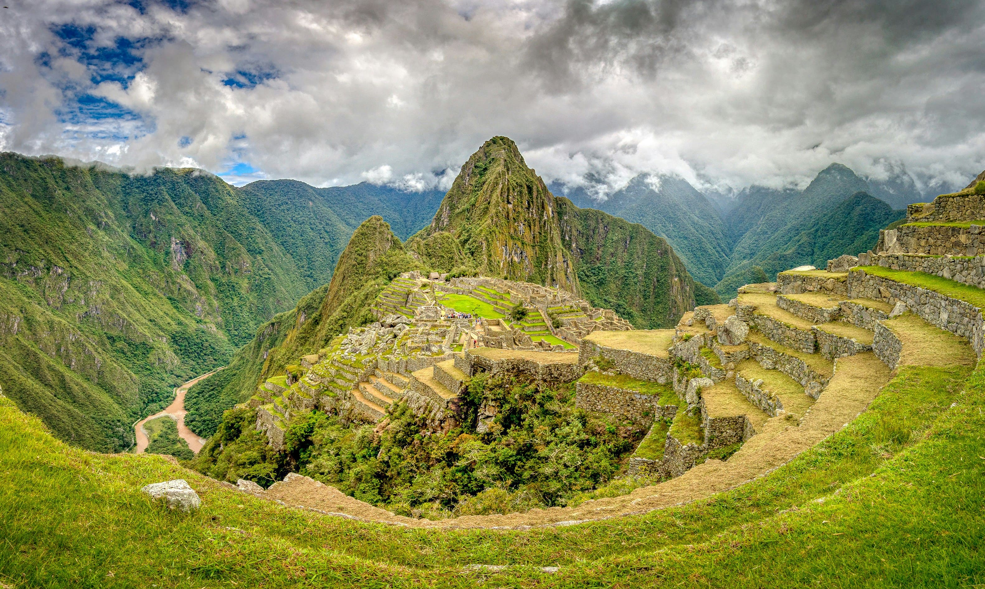 vista a machu picchu desde el circuito 1
