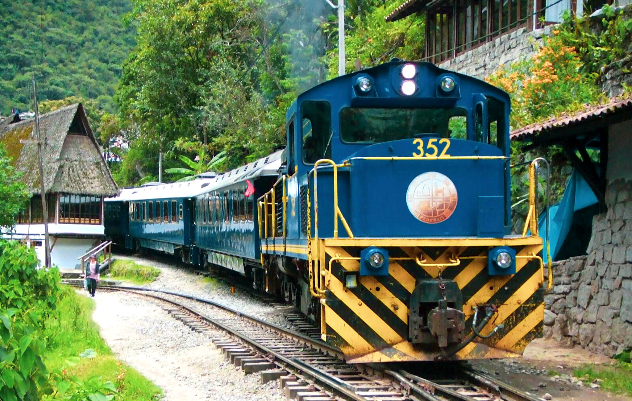 tren economico a machu picchu